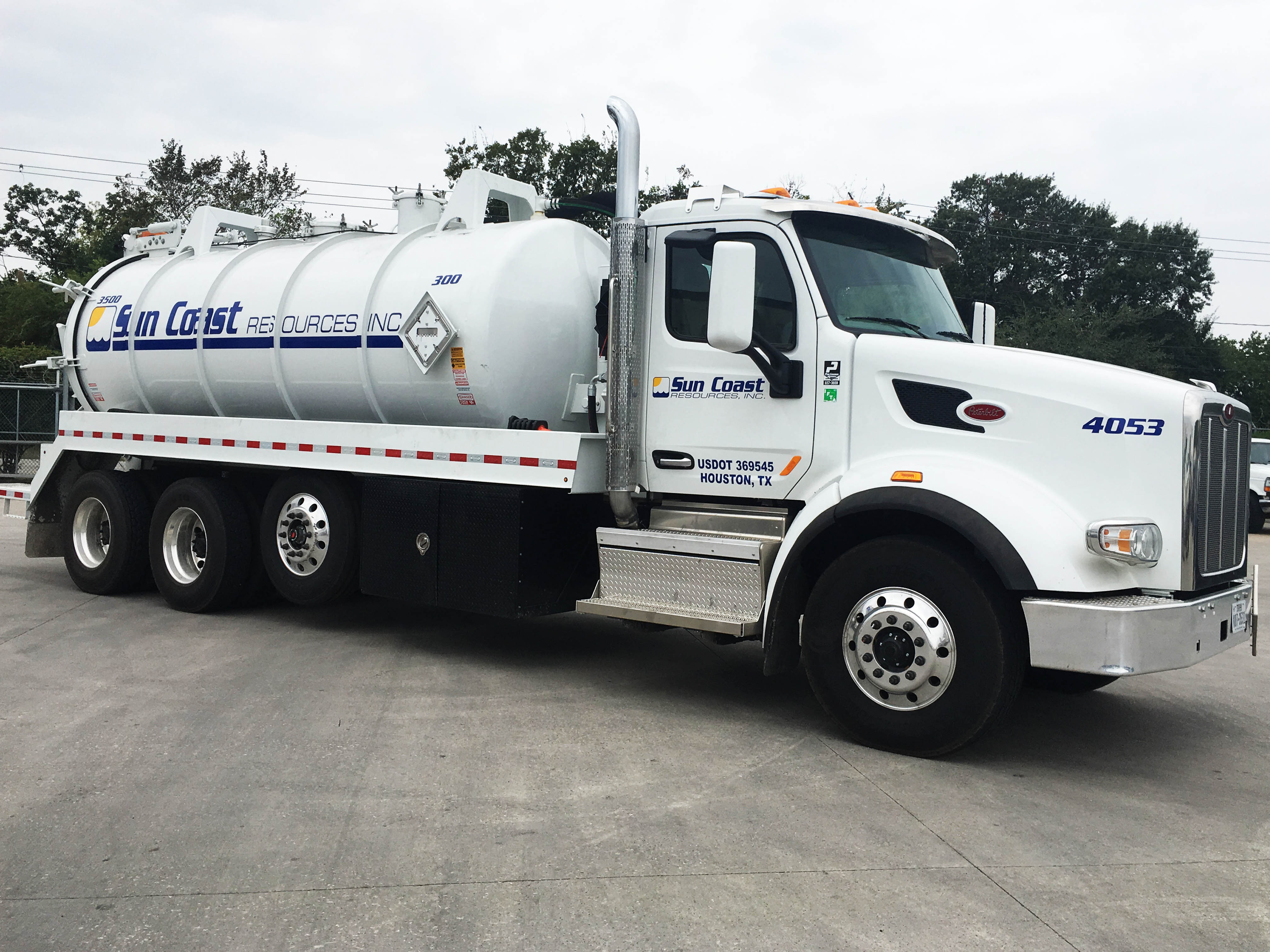 Sun Coast Resources bobtail vac truck.